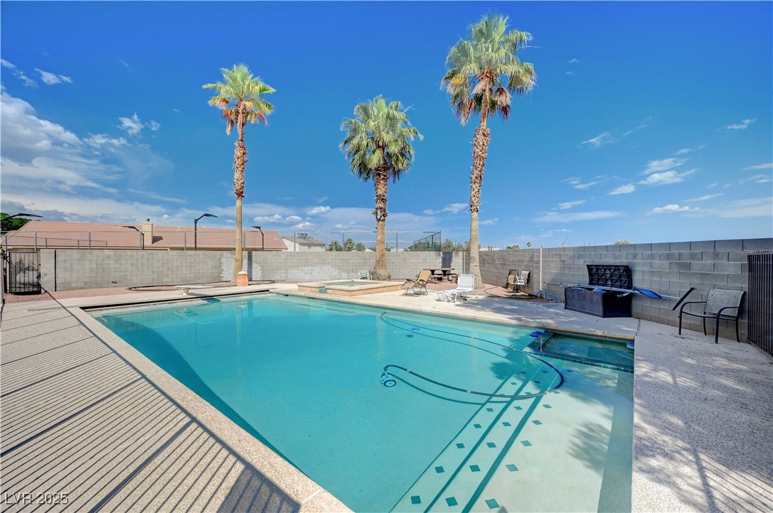 6821 Jeanette Street