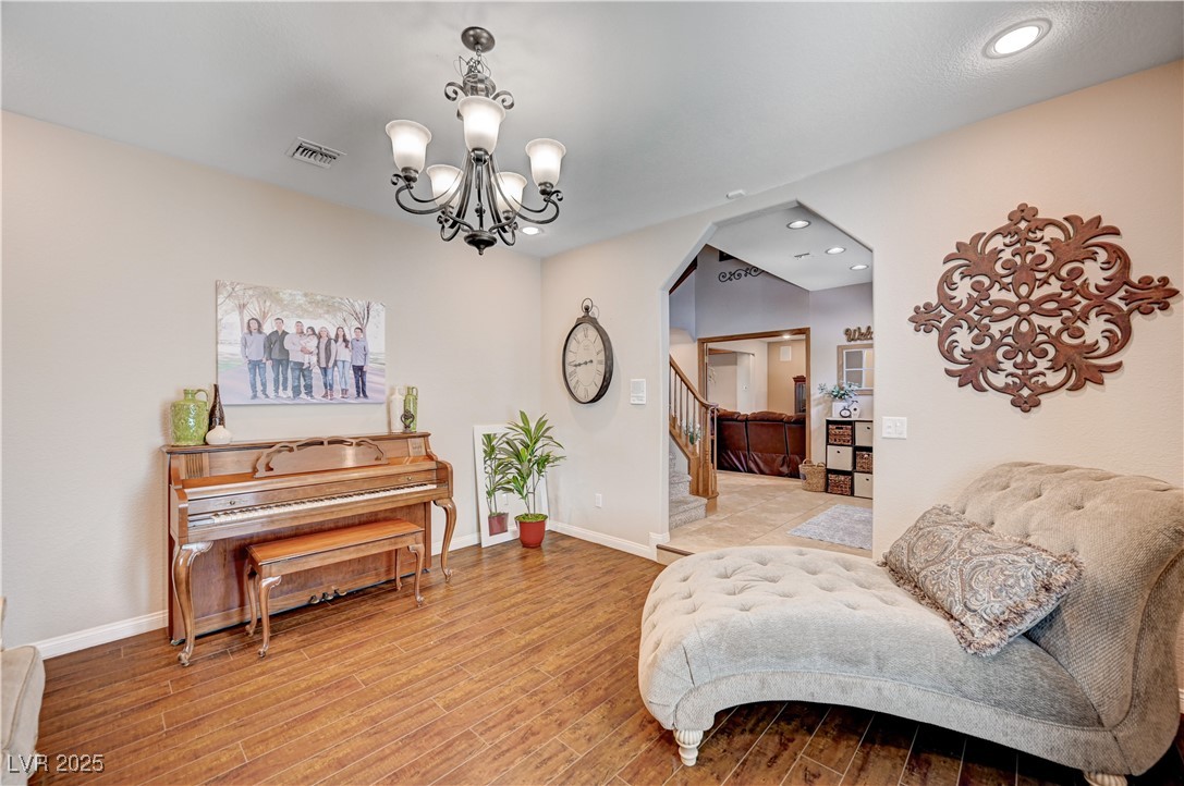 6821 Jeanette Street