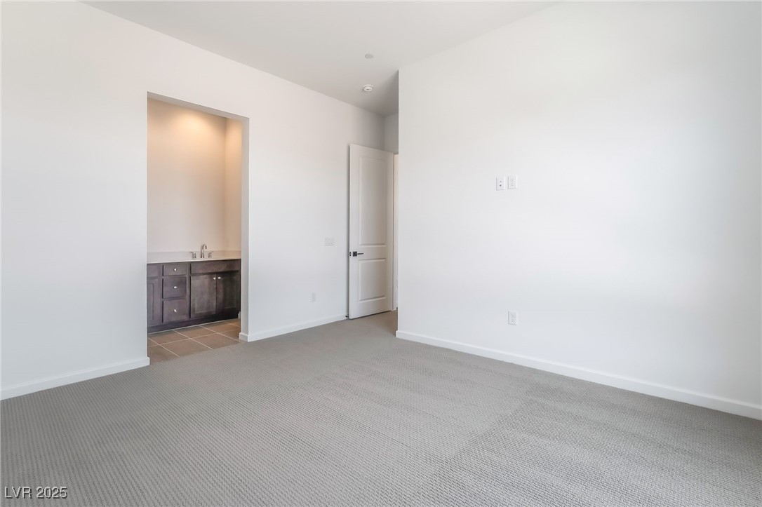 2501 Indigo Mountain Street