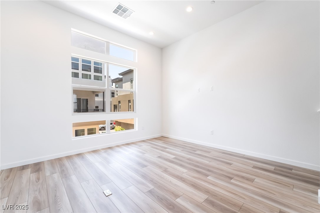 2501 Indigo Mountain Street