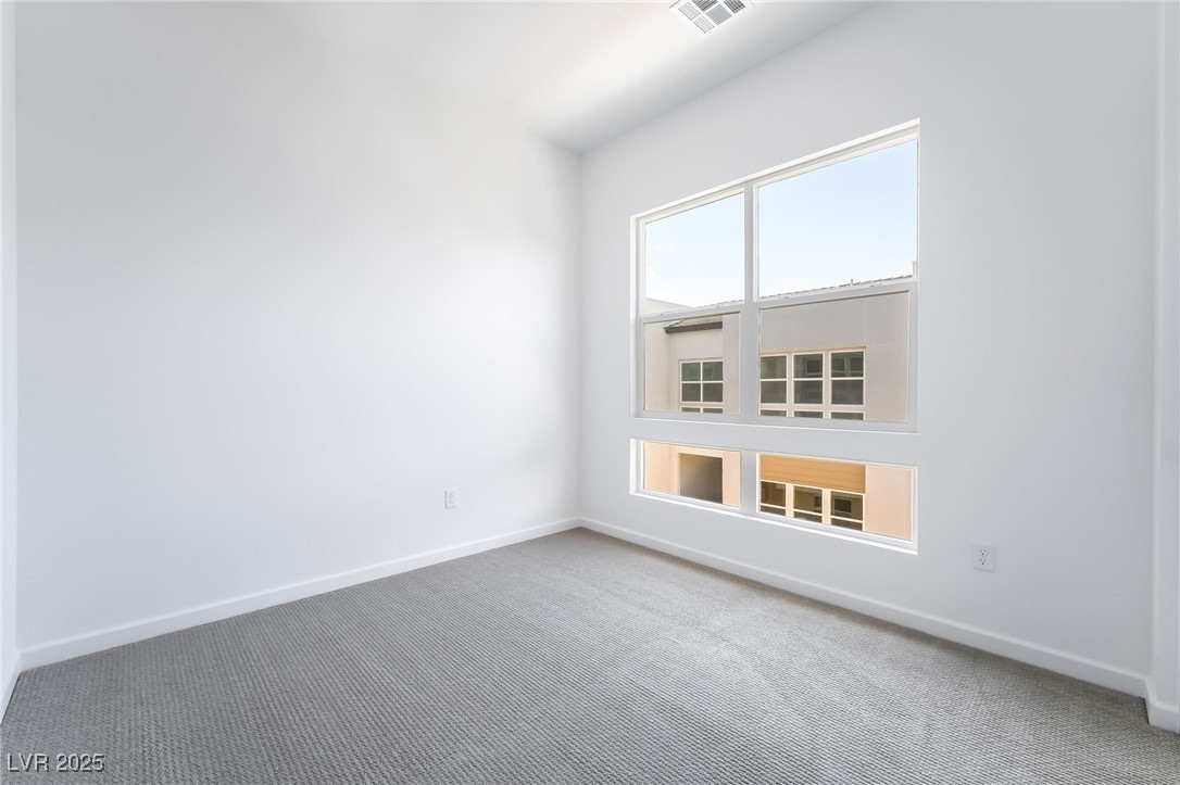 2501 Indigo Mountain Street