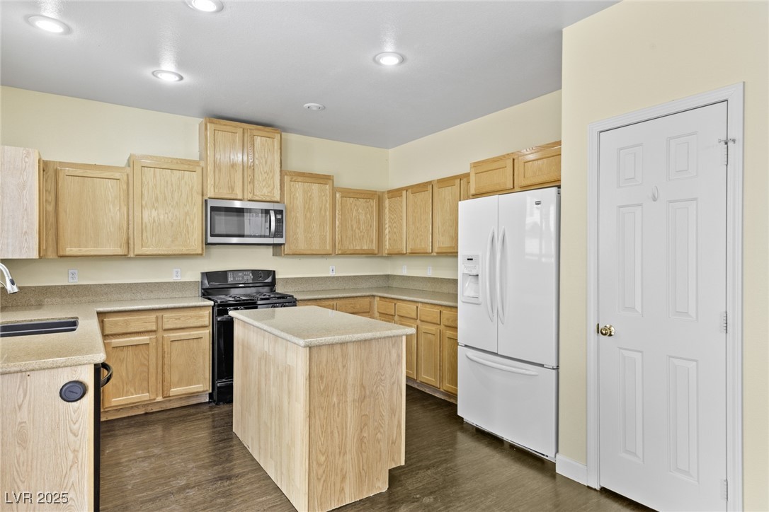 8221 Stoneheather Court