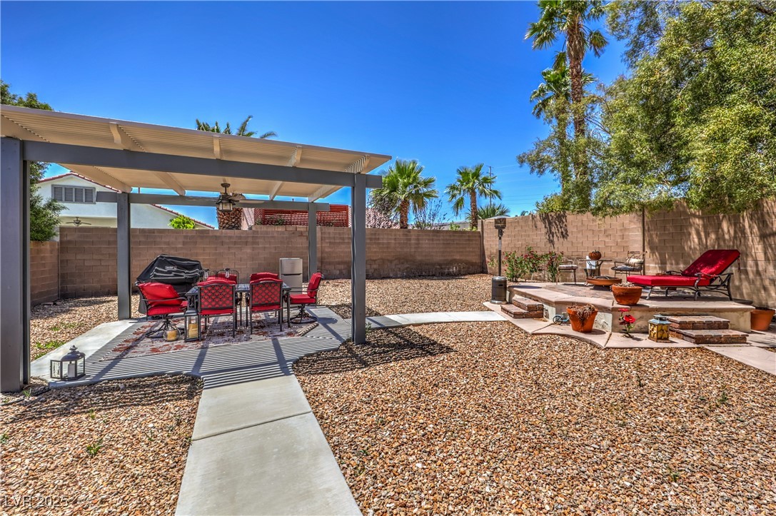 11135 River Hills Lane