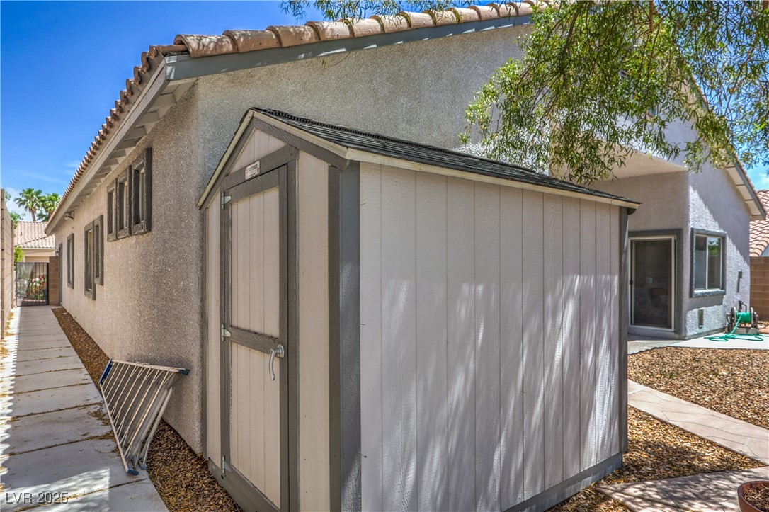 11135 River Hills Lane