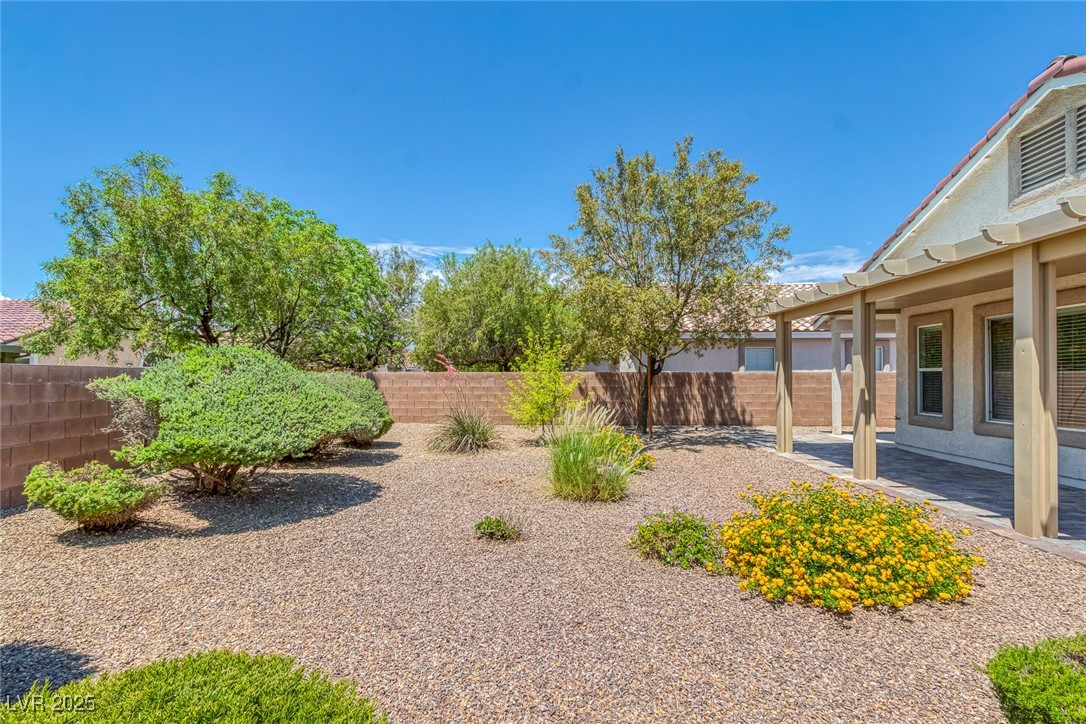 4369 Meadowlark Wing Way