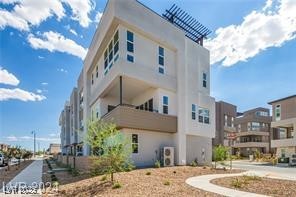 2484 Indigo Mountain Street