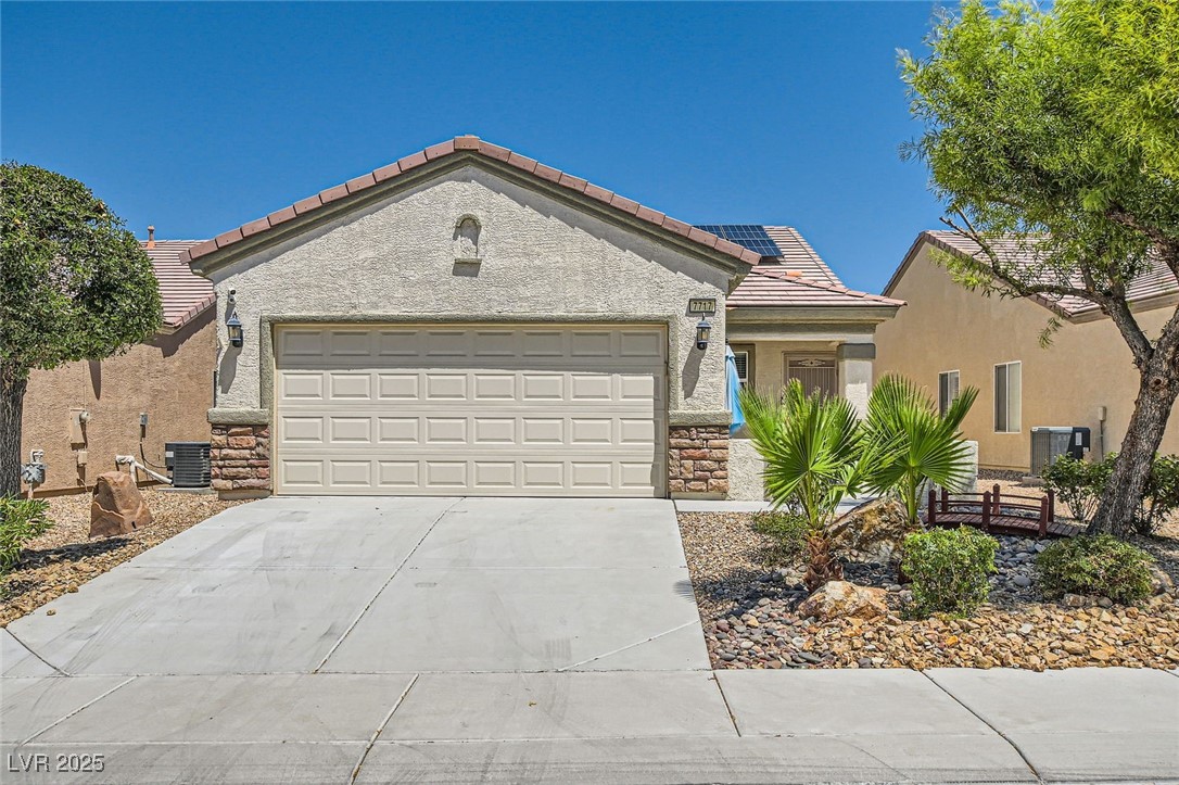 7717 Pine Warbler Way