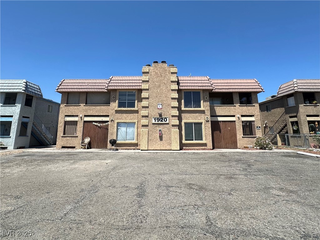 1920 Lirio Way