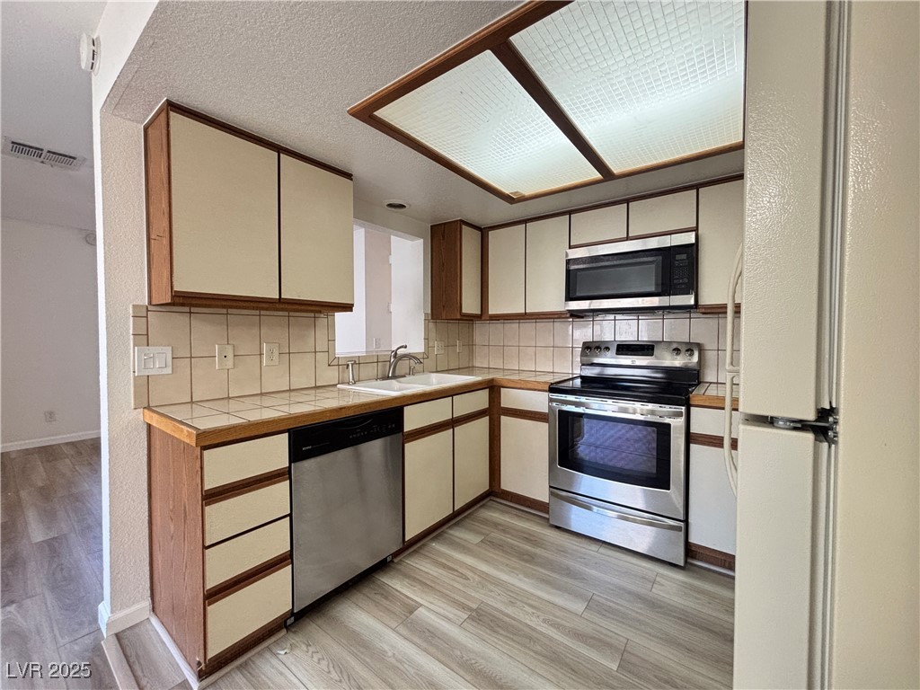 1341 Del Mar Street 103