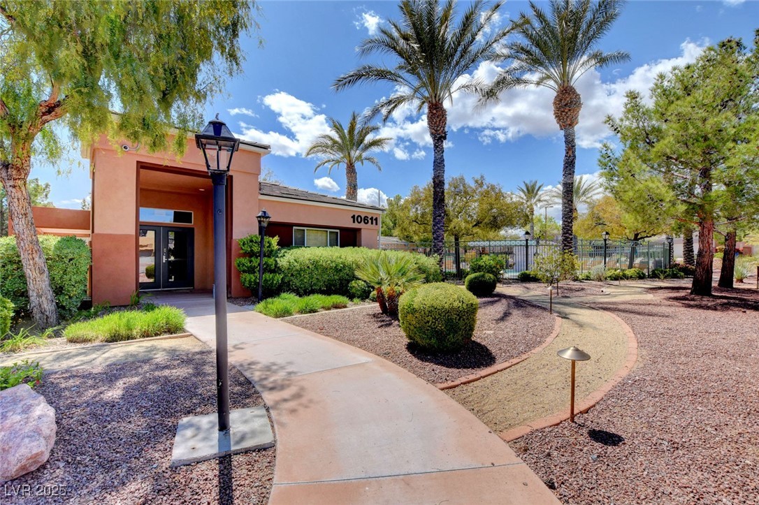 10621 Tinta Lane