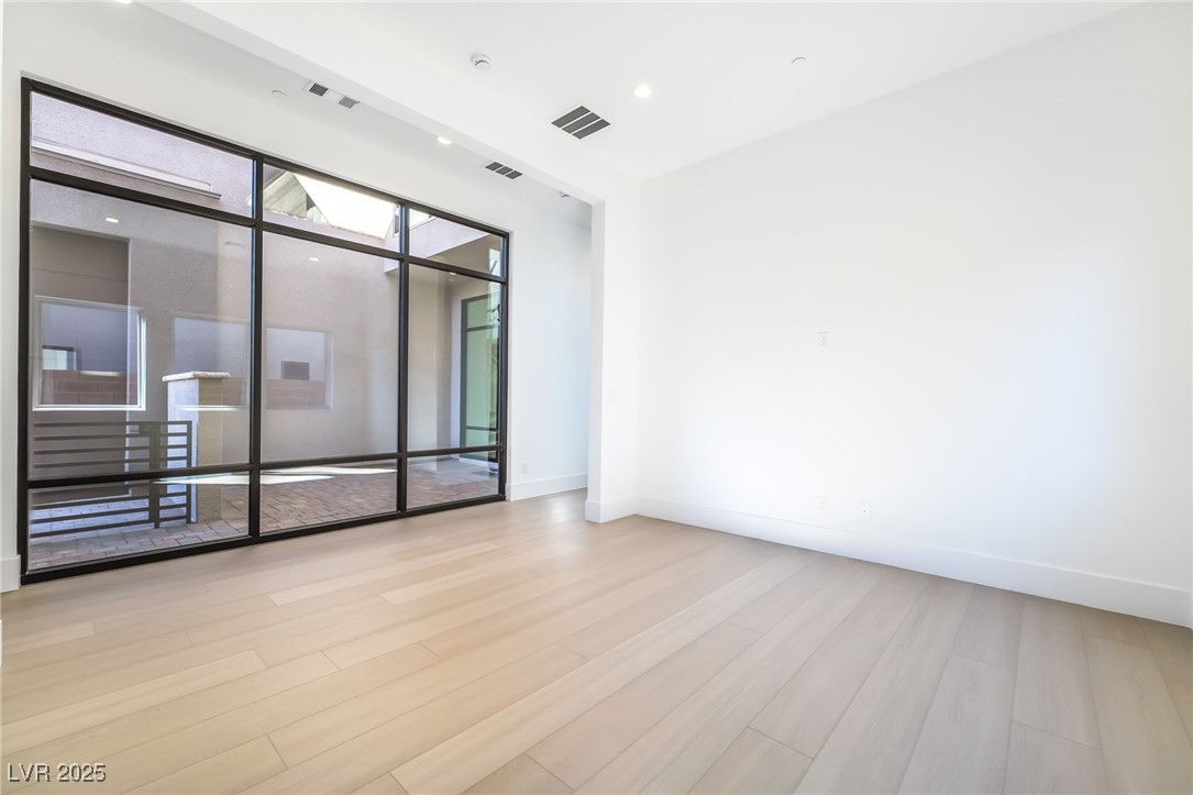 4846 Shady Ridge Drive