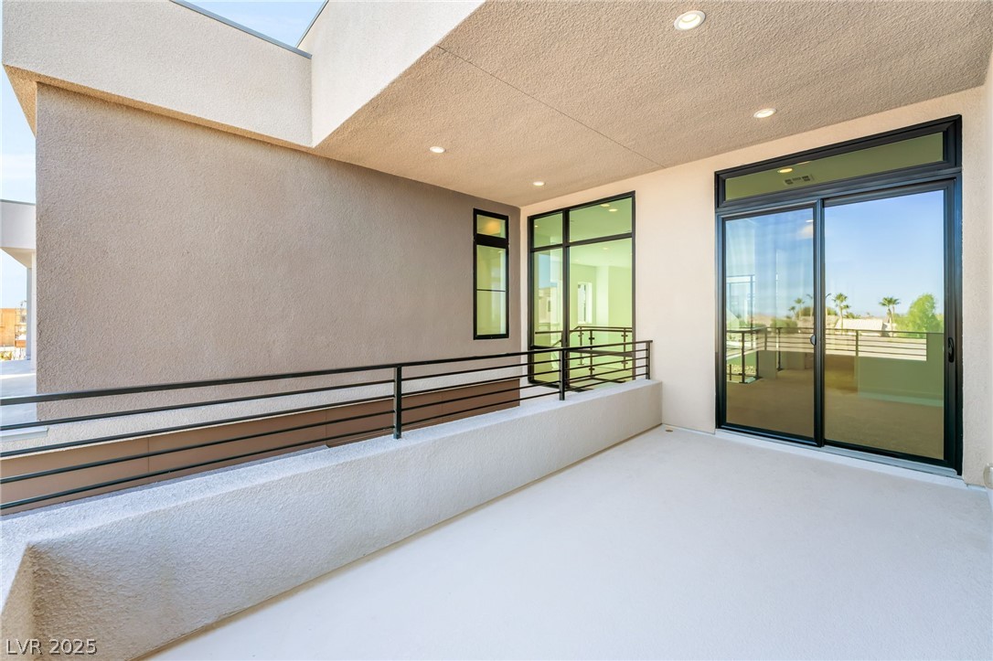 4853 Shady Ridge Drive