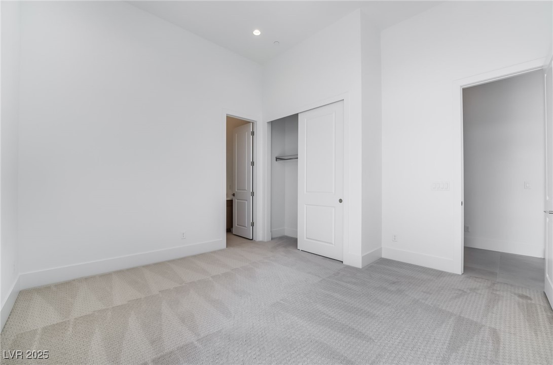 11106 Desert Heights Avenue