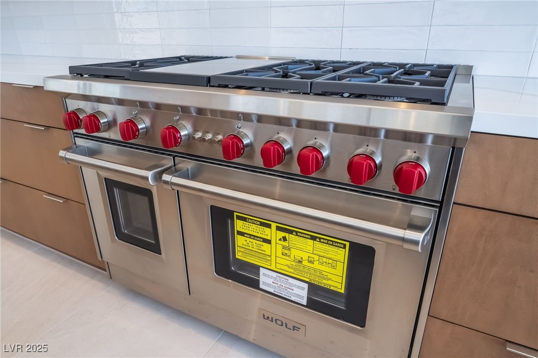 11106 Desert Heights Avenue