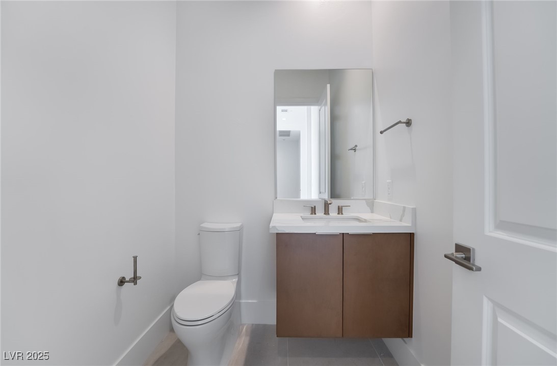 11106 Desert Heights Avenue