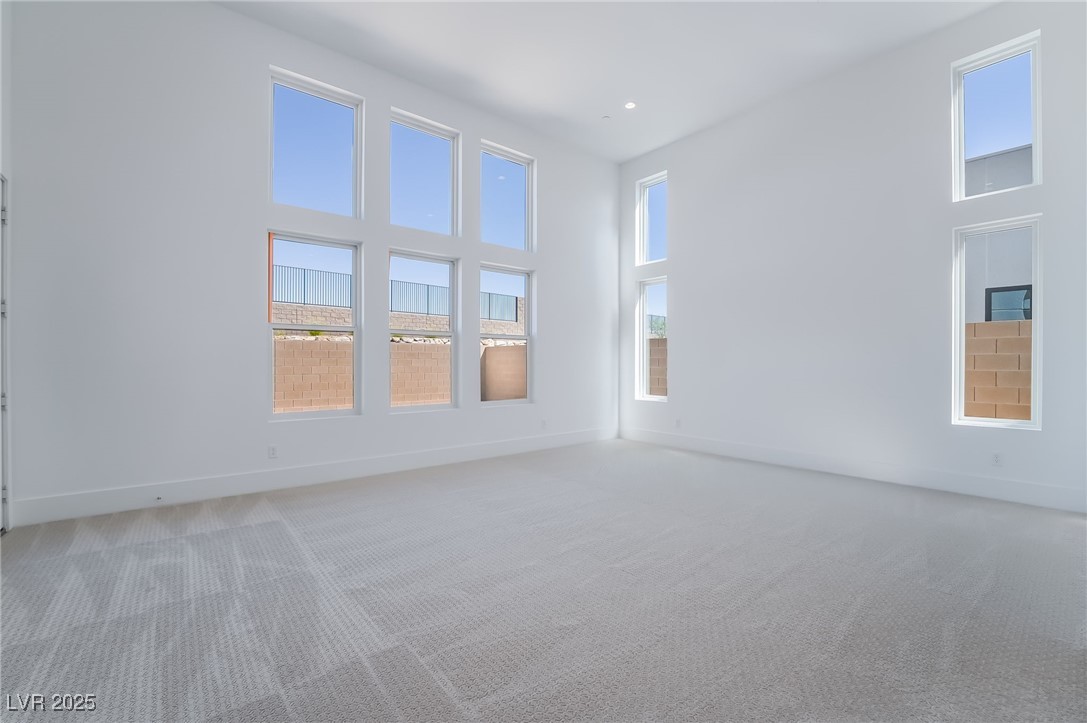 11106 Desert Heights Avenue