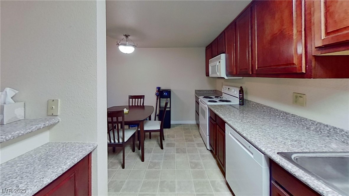 4990 River Glen Drive 171