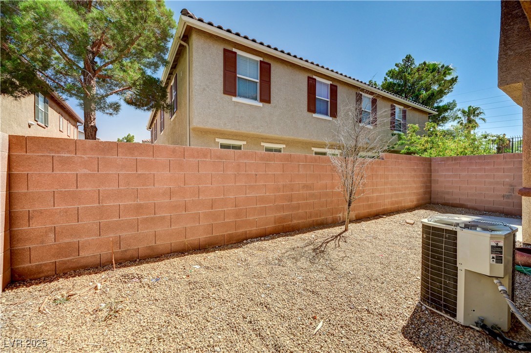 9115 Canoga Canyon Court 103