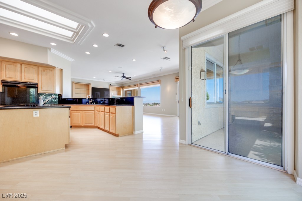 1744 Williamsport Street