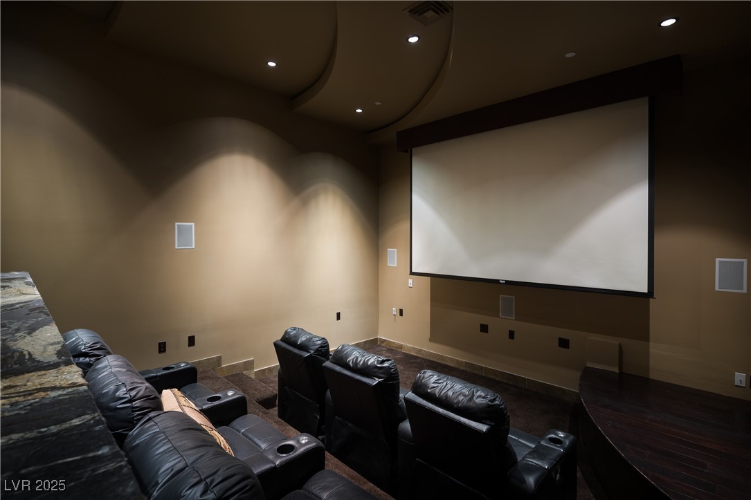 17 Soaring Bird Court