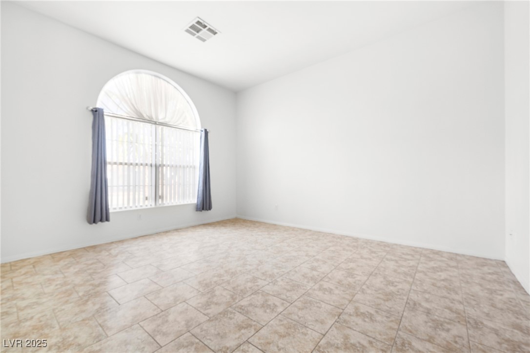 8537 Highland View Avenue
