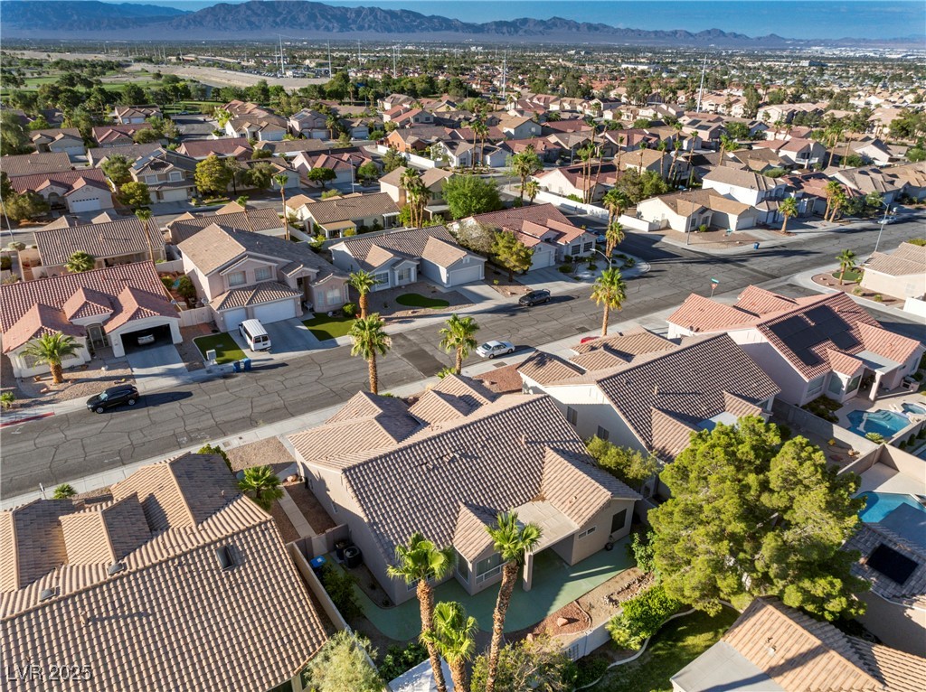8537 Highland View Avenue