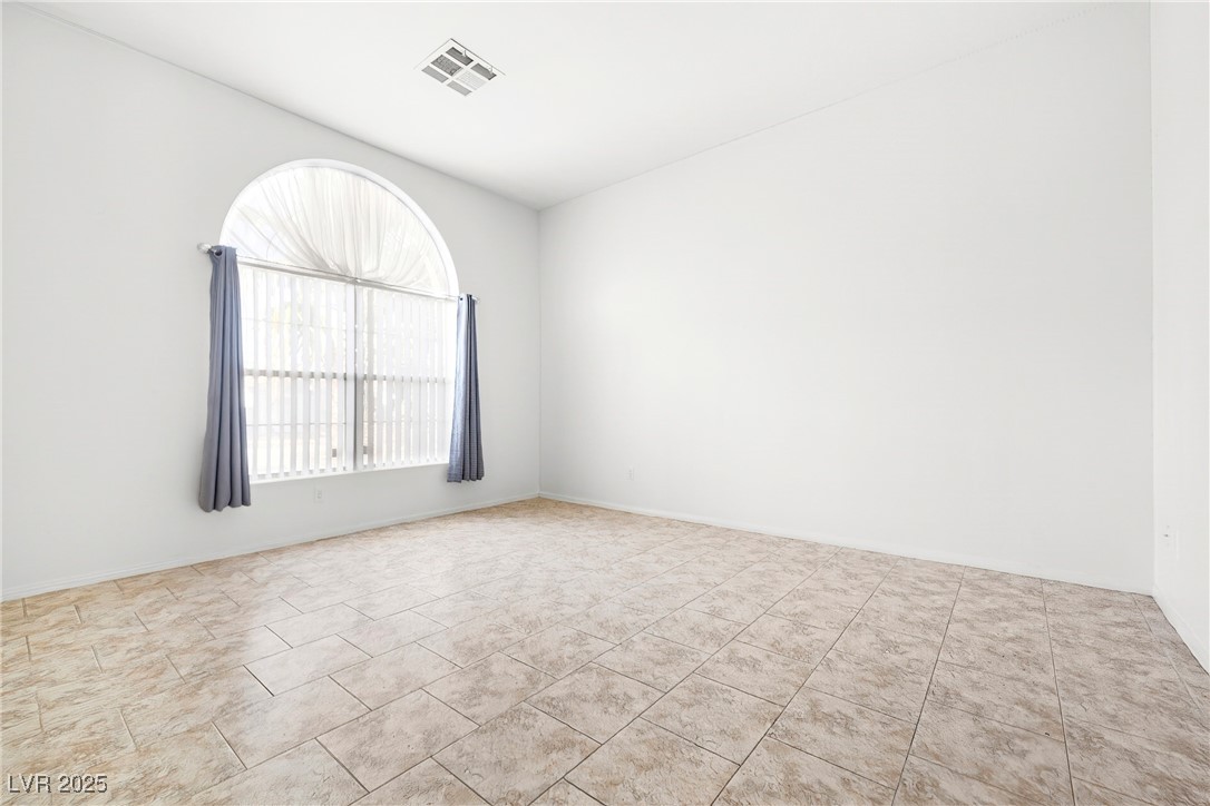 8537 Highland View Avenue