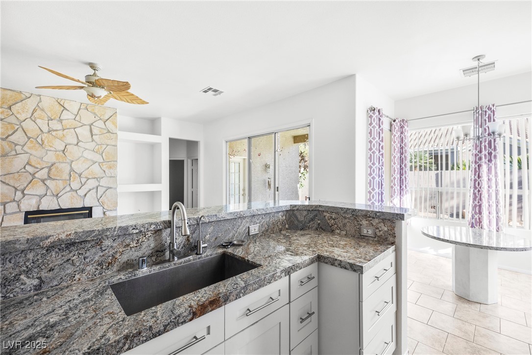 8537 Highland View Avenue