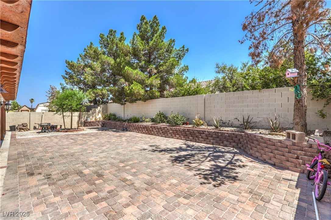 5453 Palisades Quad Avenue