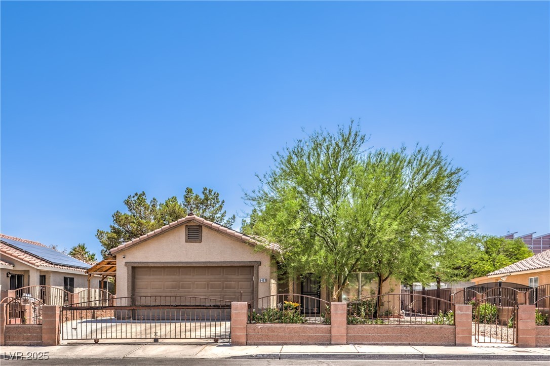 5453 Palisades Quad Avenue