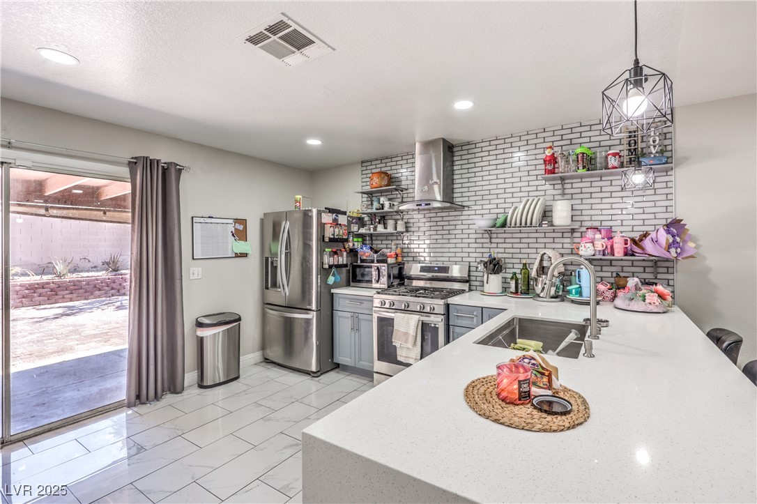 5453 Palisades Quad Avenue