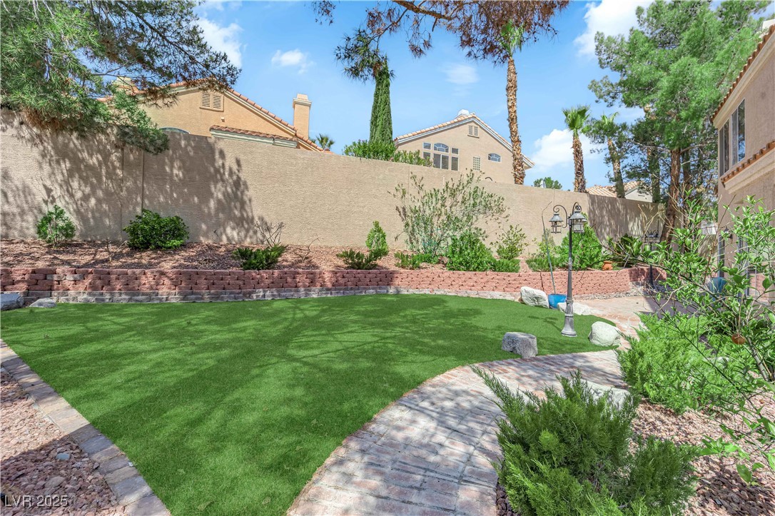 2417 Chestnut Hill Street