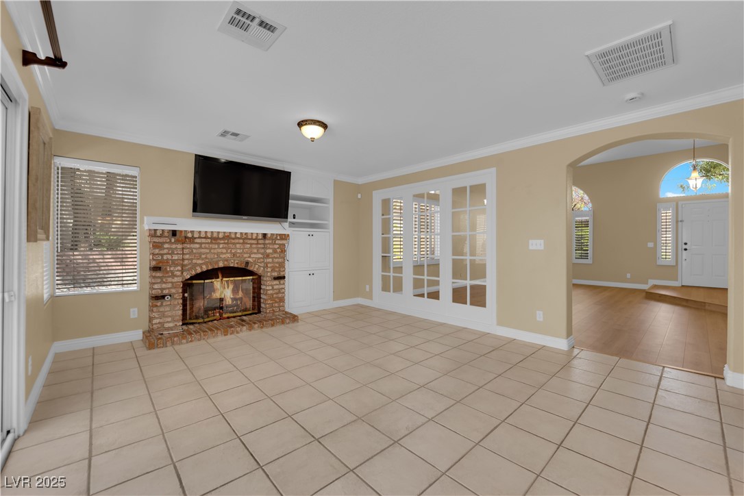 2417 Chestnut Hill Street