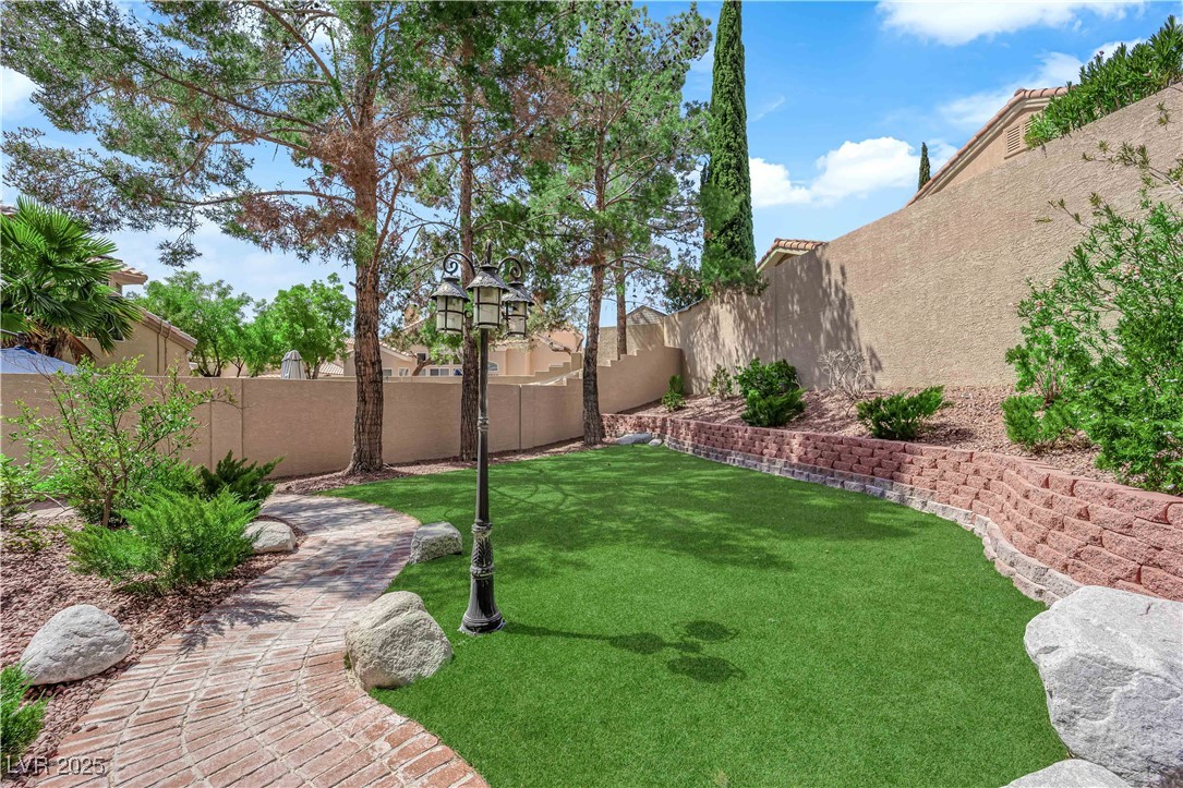 2417 Chestnut Hill Street