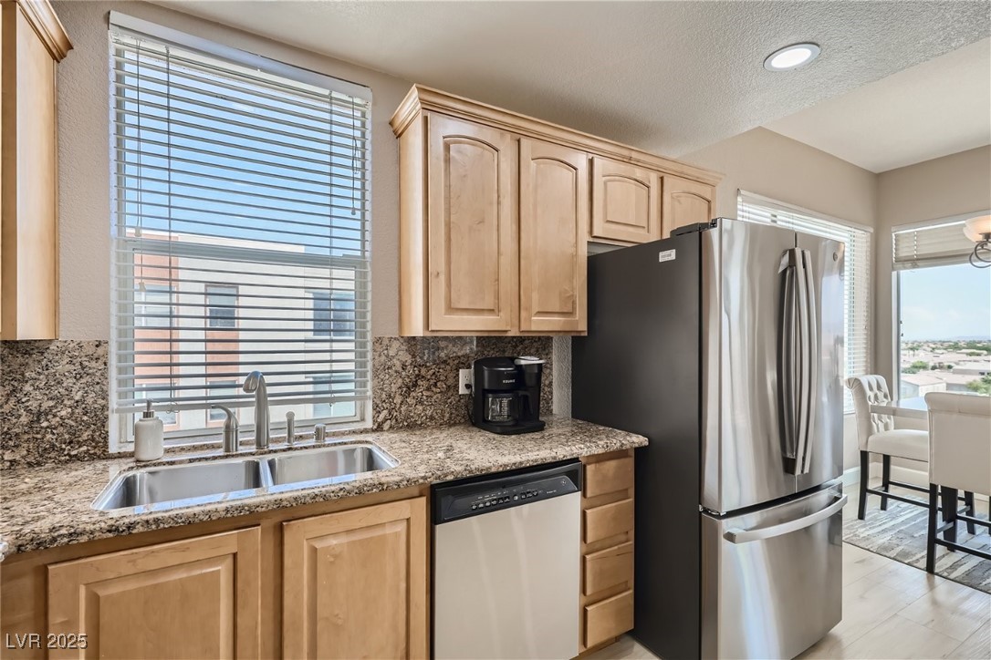 63 East Agate Avenue 509
