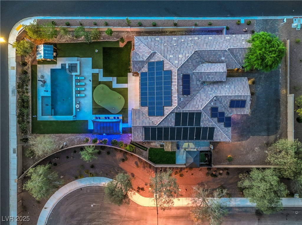 10319 Larkmead Avenue