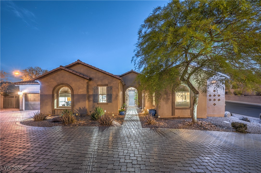 10319 Larkmead Avenue