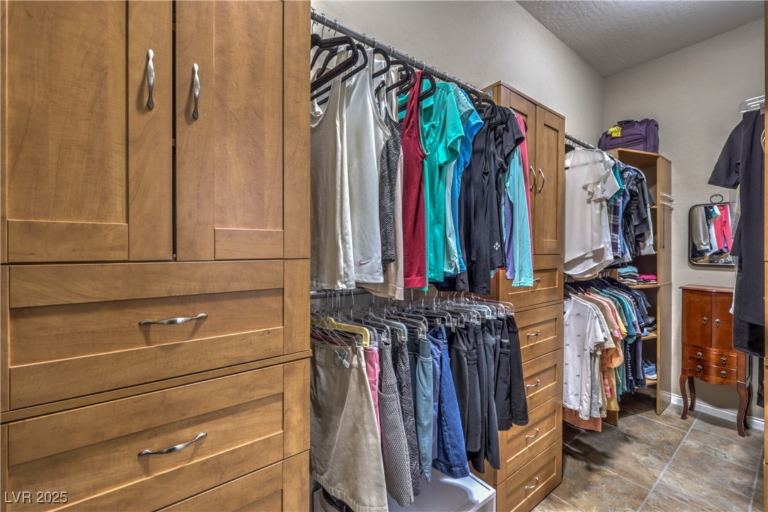 10319 Larkmead Avenue