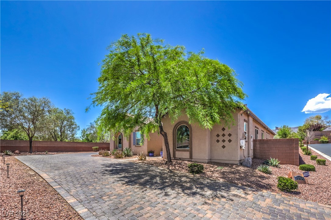 10319 Larkmead Avenue