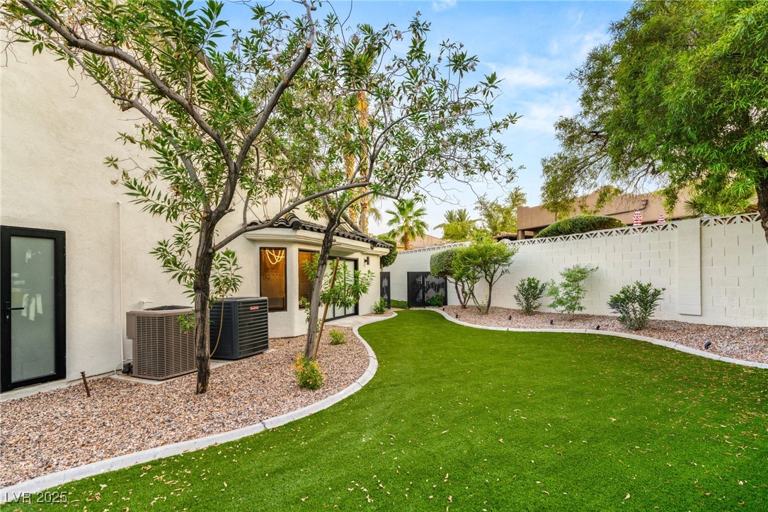 2935 Montessouri Street