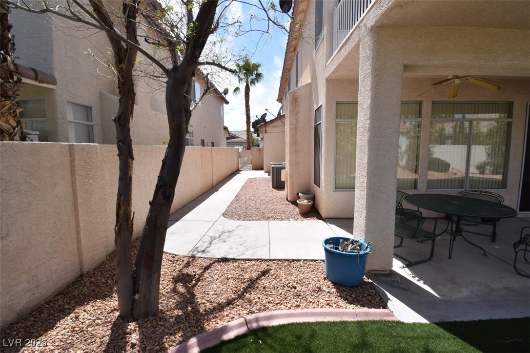 1700 Double Arrow Place