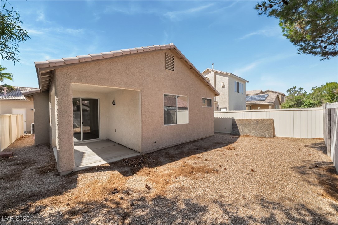 754 Canfield Point Avenue