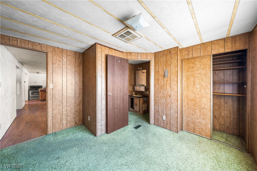 1141 West Chipmunk Road