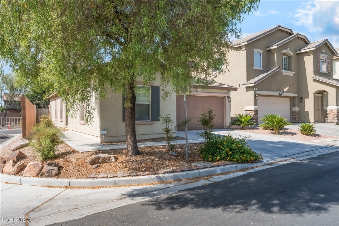 4923 Scholl Canyon Avenue