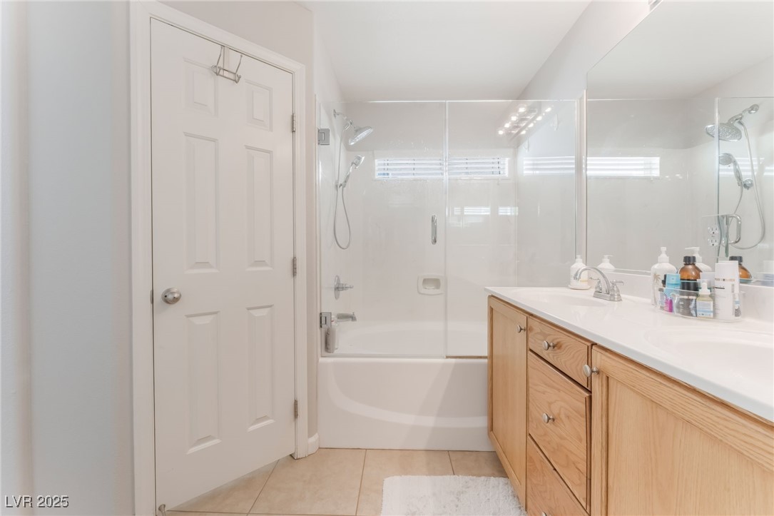 4923 Scholl Canyon Avenue