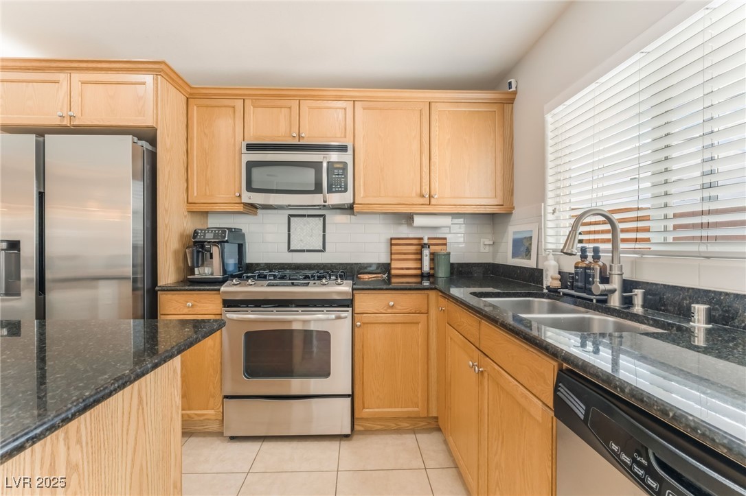 4923 Scholl Canyon Avenue