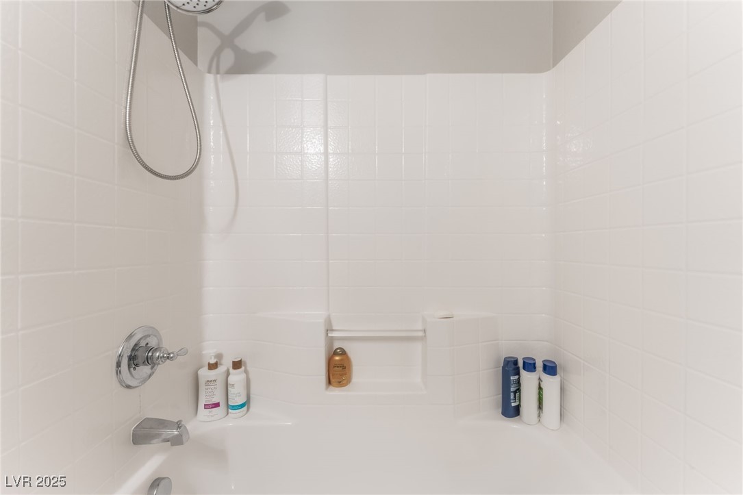 4923 Scholl Canyon Avenue