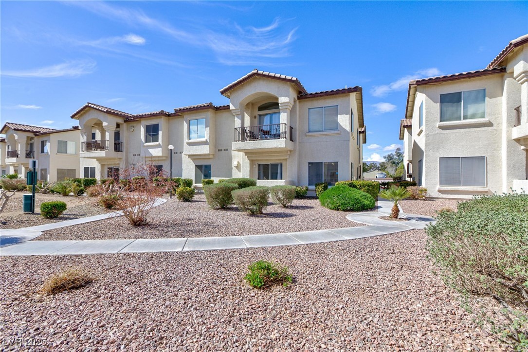 4820 Grey Wolf Lane 101
