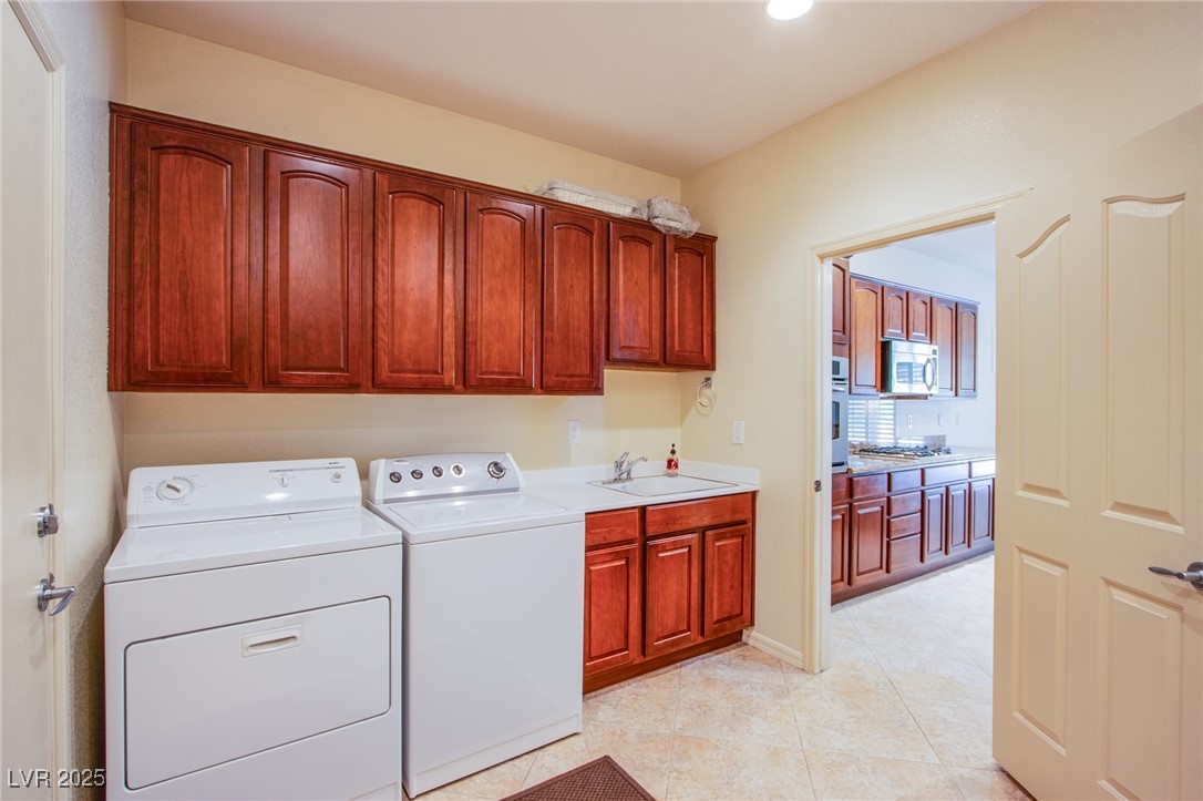 2131 Sandstone Cliffs Drive