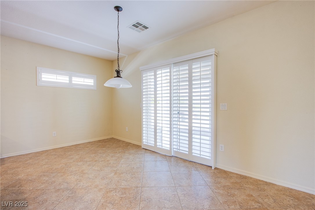 2131 Sandstone Cliffs Drive